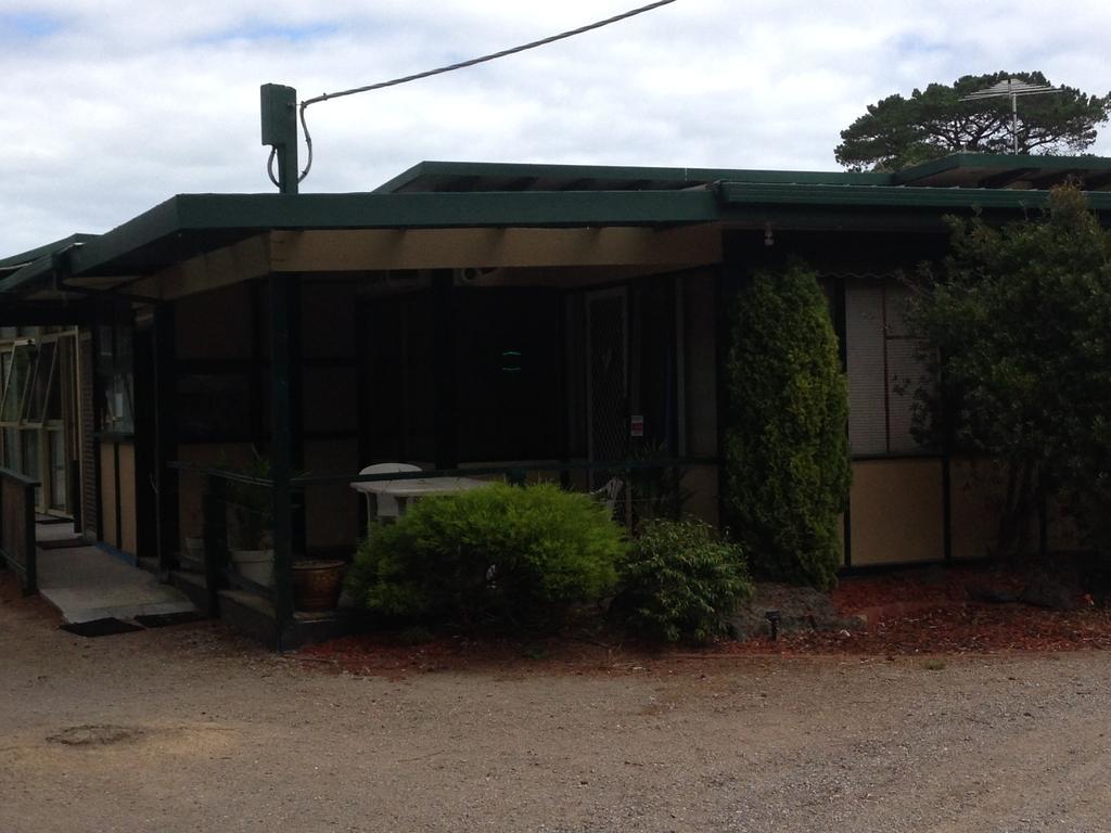 Copper Lantern Motel Mornington Exterior photo