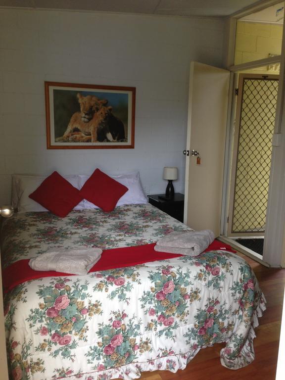 Copper Lantern Motel Mornington Exterior photo