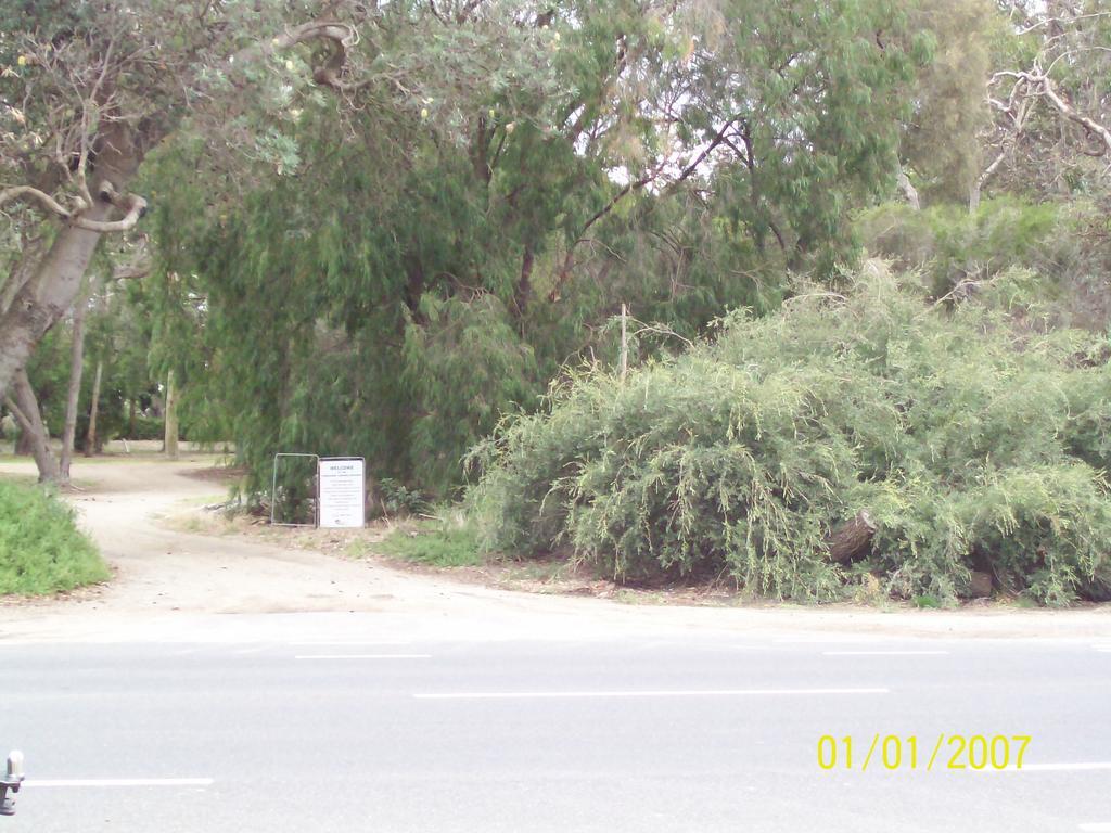 Copper Lantern Motel Mornington Exterior photo